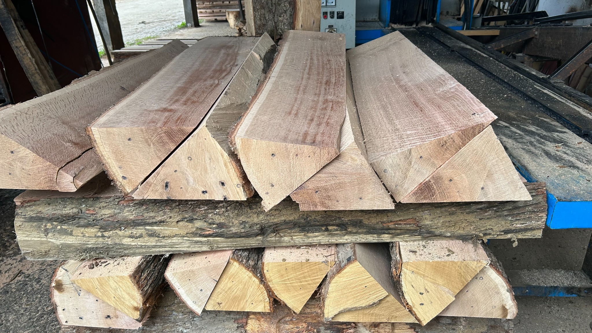 Quarter-split European oak stave material prepared for cooperage applications